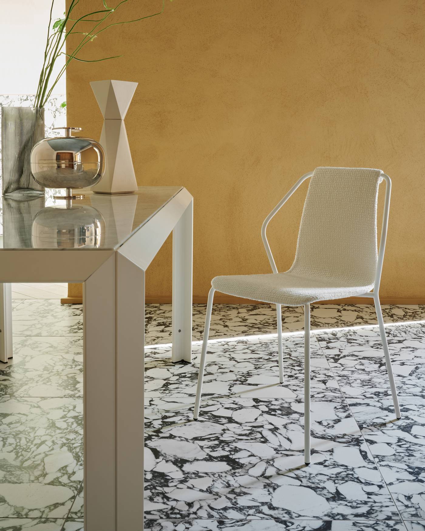 Baleri-Italia_Donna_Upholstered-Chair_Modern-Dining-Room_02