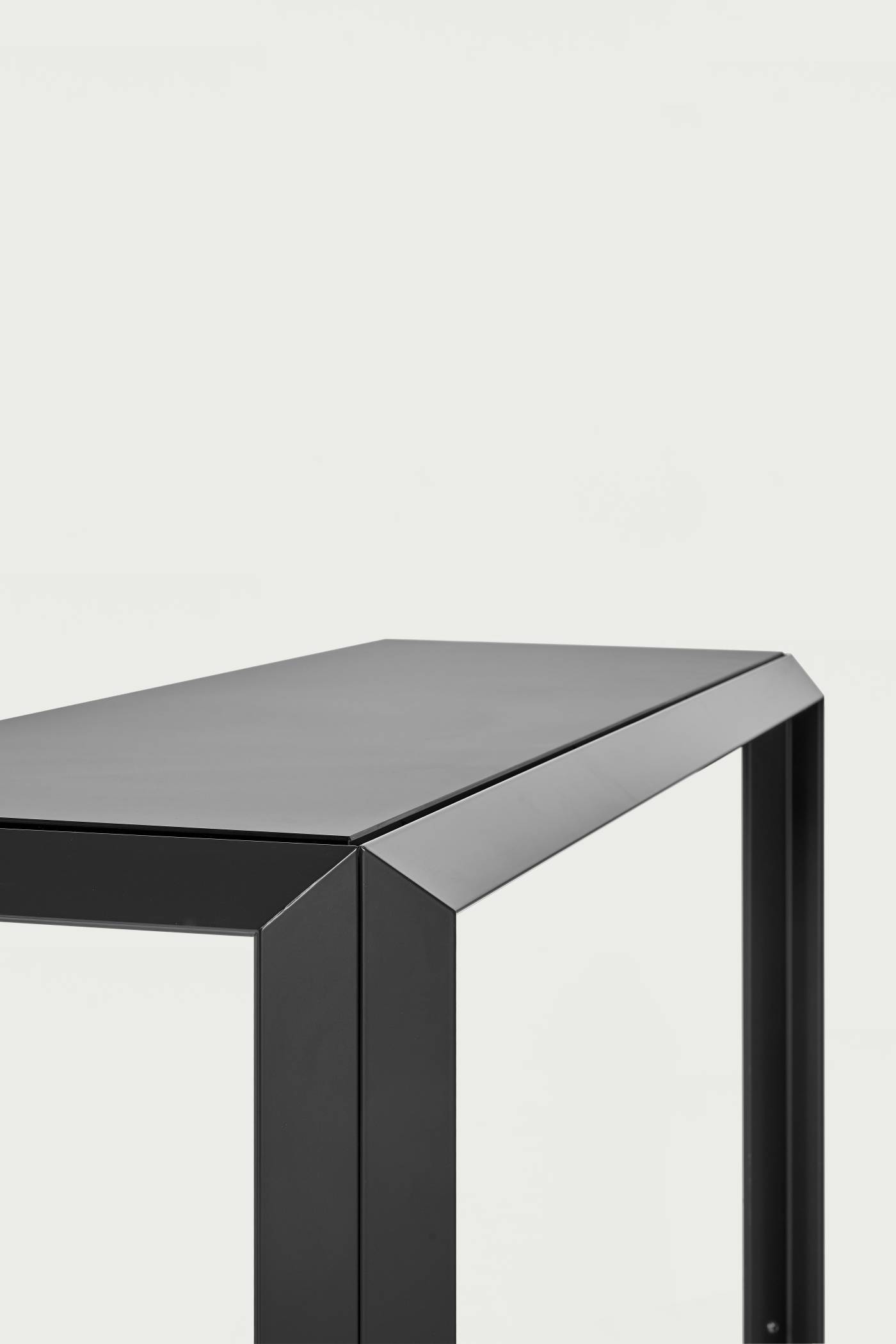Baleri-Italia_T-Table_console_MM456_1998_05