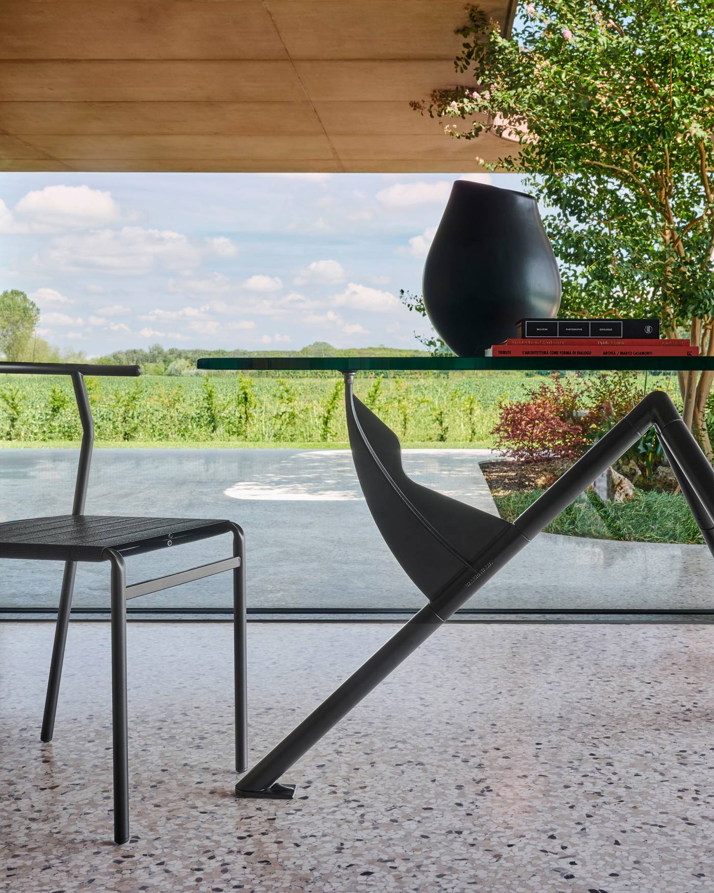 Baleri-Italia_President-M_Dining-Table_Cafe-Chair_Philippe-Starck_Design_02