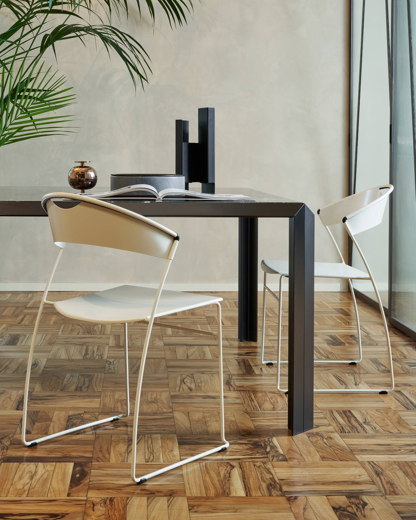 Baleri-Italia_Juliette_Chair_Contemporary-Dining-Room_01