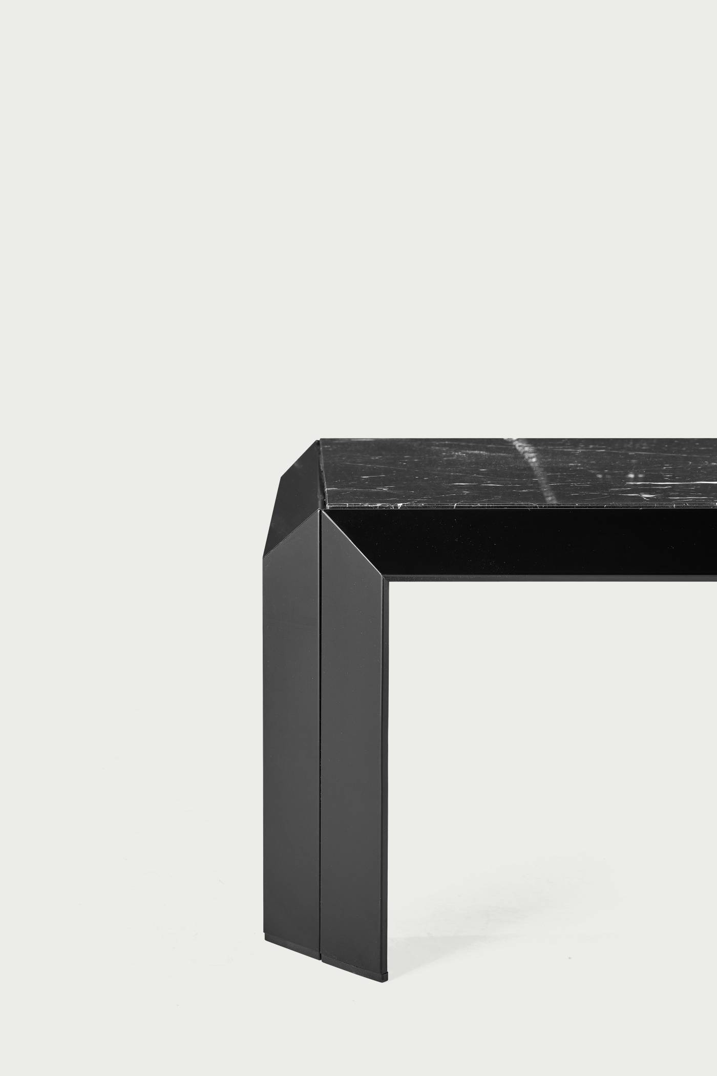 Baleri-Italia_T-Table_central-table_MM454_1998_08