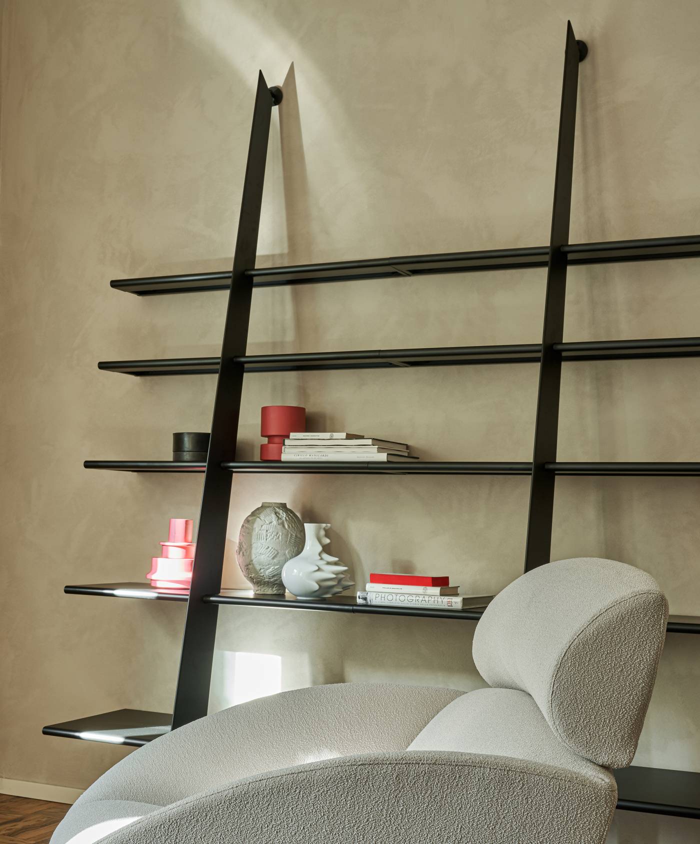 Baleri-Italia_Mac-Gee_Bookcase_Philippe-Starck_03