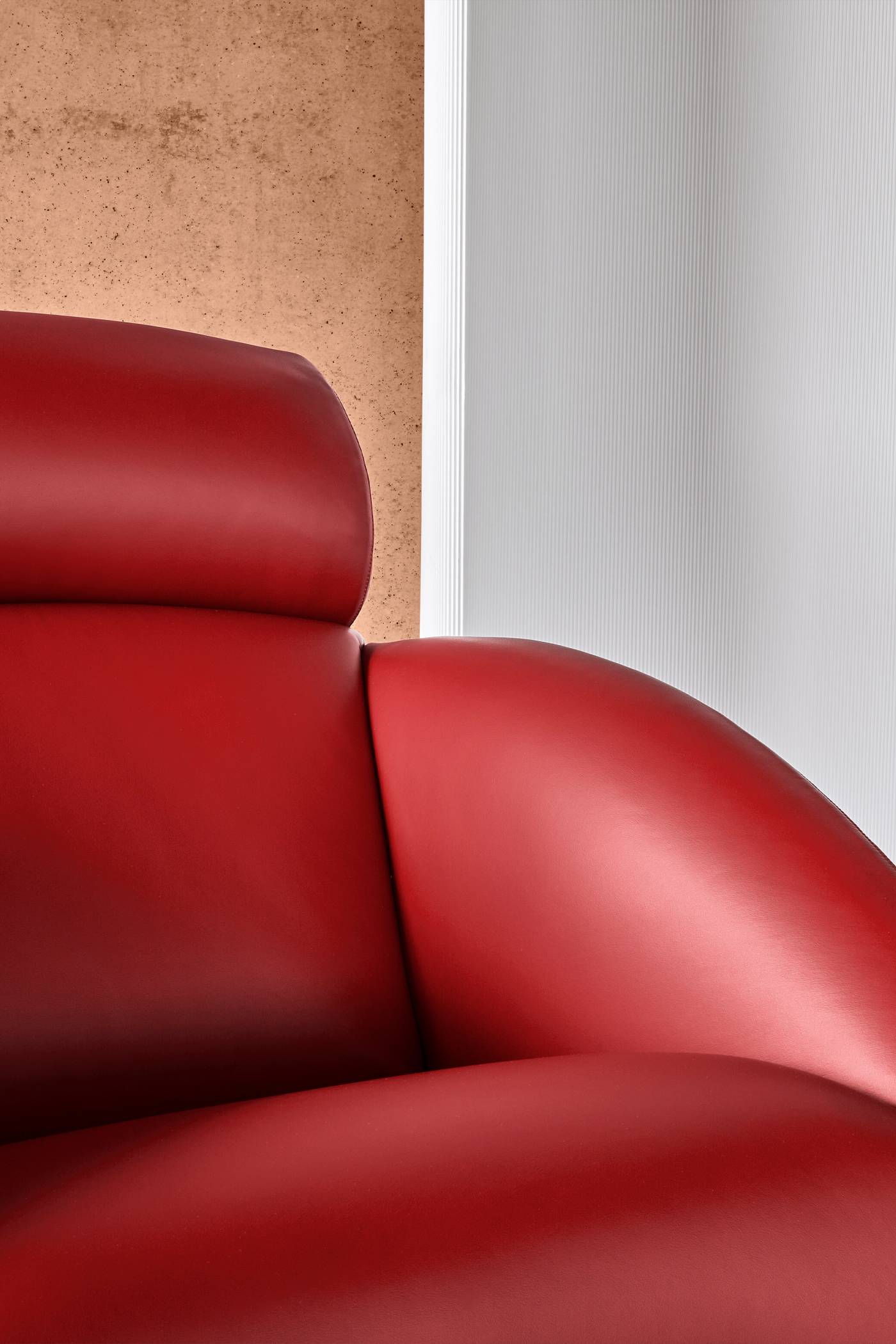 Baleri-Italia_Mama_Poltrona_Rosso_Cartoons_Paravento_01