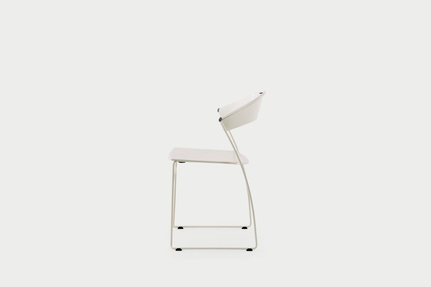 Baleri-Italia_Juliette_stackable-chair_HW601_1987_03