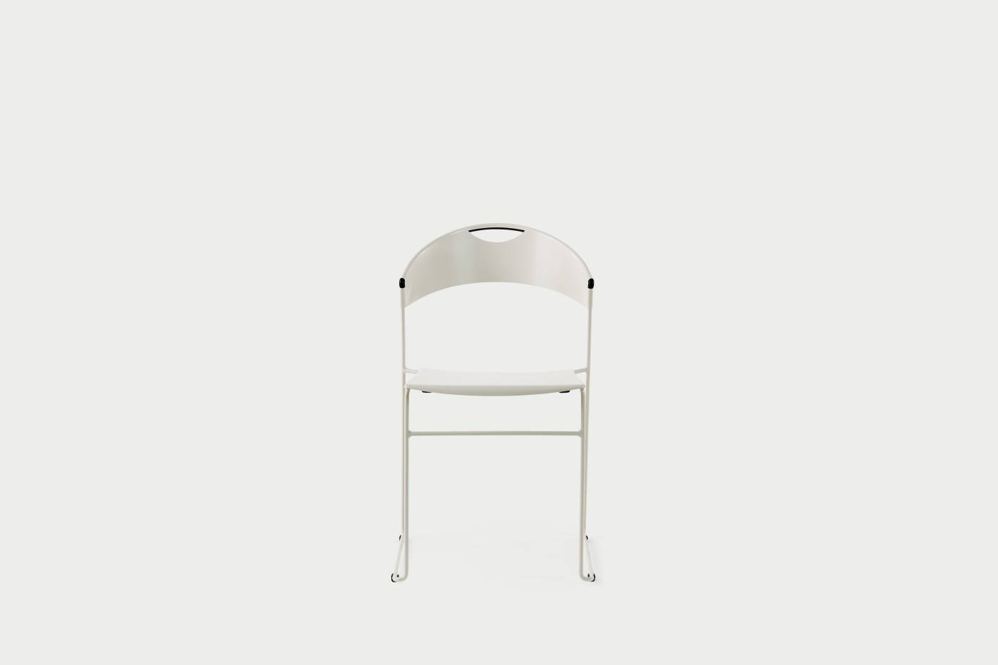 Baleri-Italia_Juliette_stackable-chair_HW601_1987_04