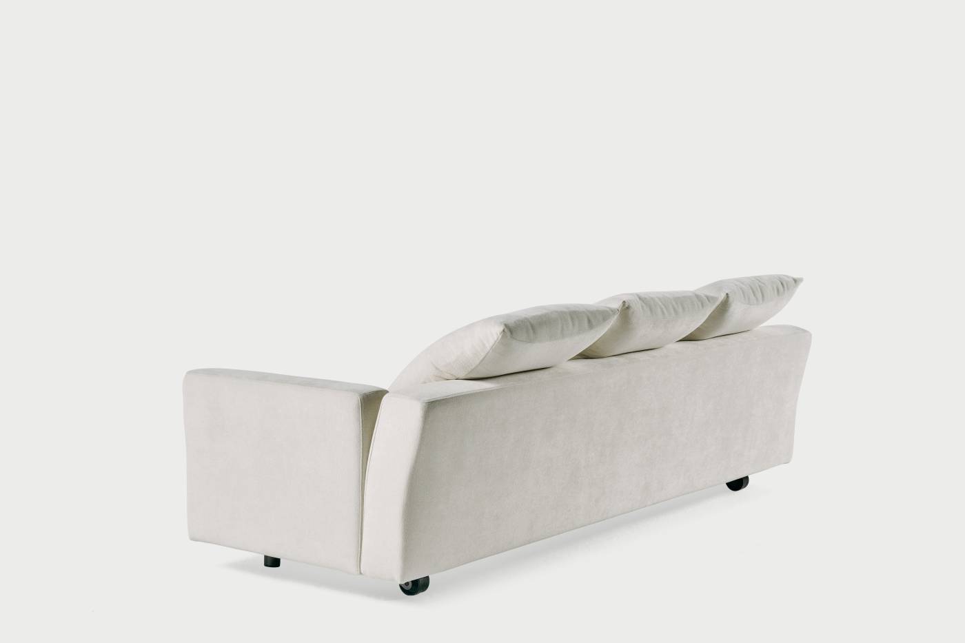 Baleri-Italia_Bill_3-seater-sofa_HW643_1994_04