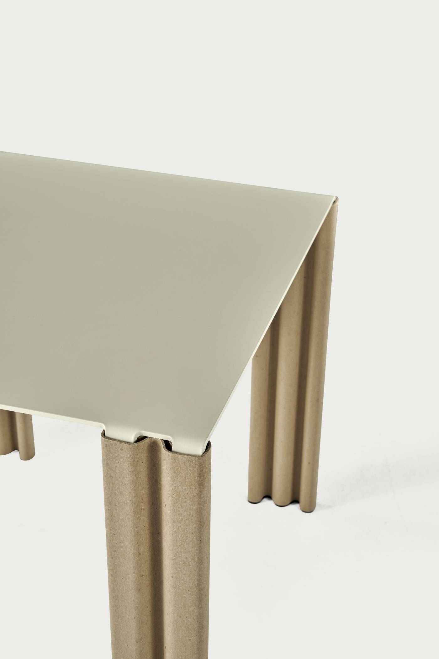 Baleri-Italia_InBallo_side-table_OF201_2025_10
