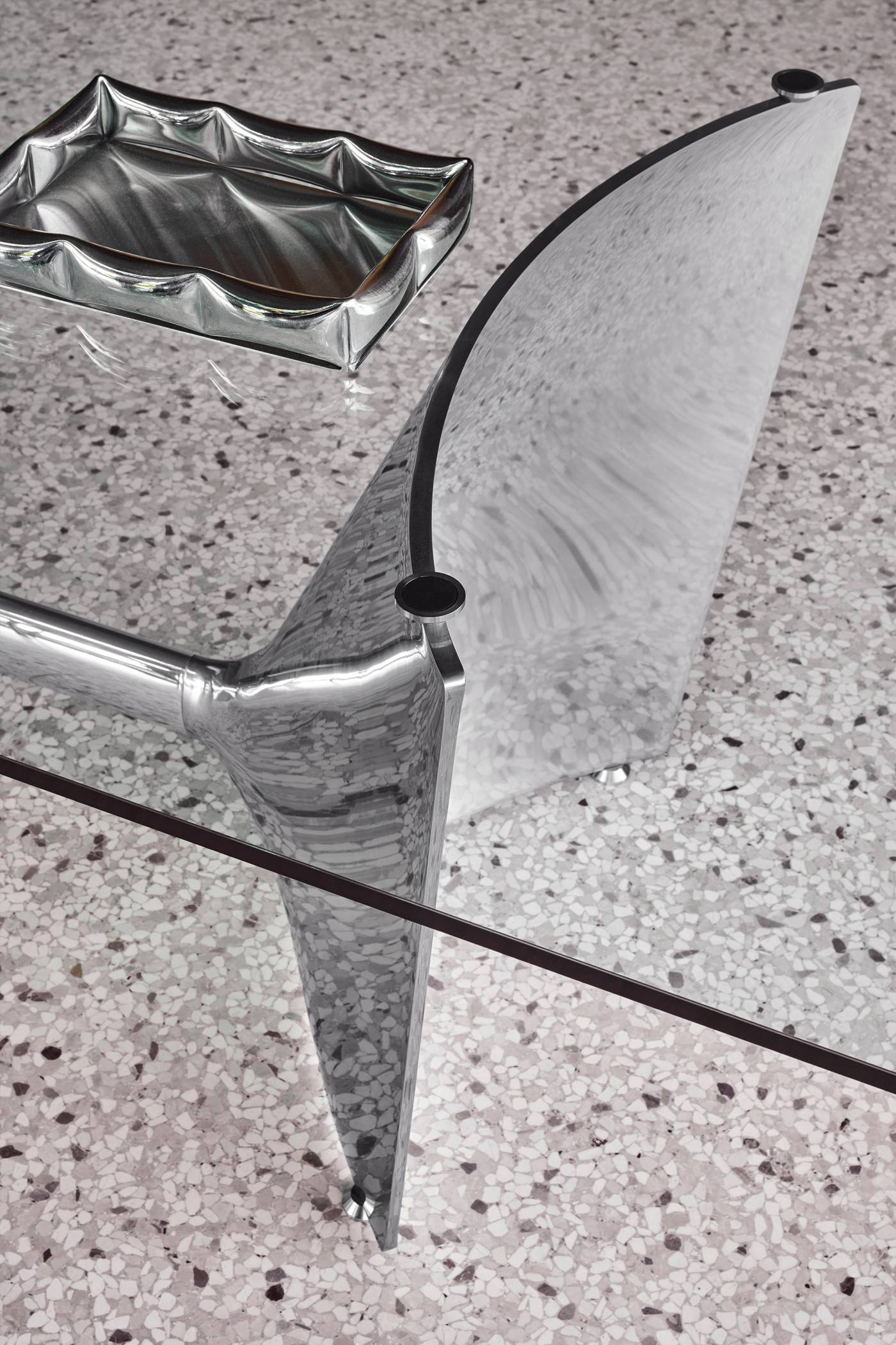 Baleri-Italia_Fratino_Sculptural-Dining-Table_Capri-Chair_Armchair_02